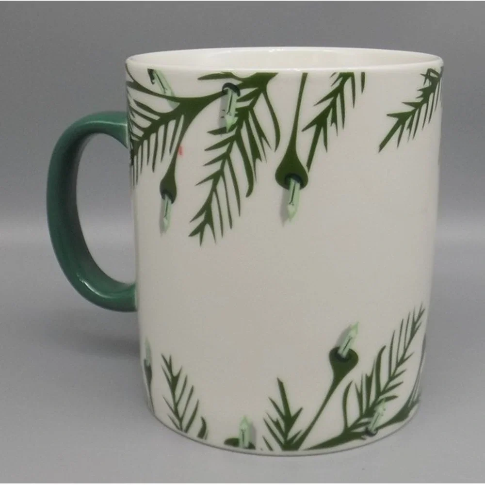 2020 Starbucks XL Christmas Mug 26 oz Pine Tree & Lights Jumbo Cup